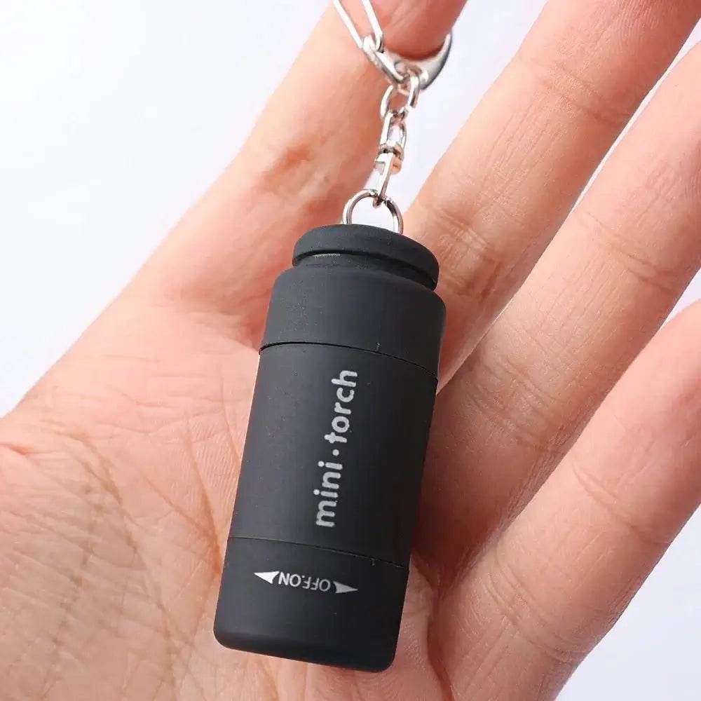 USB Rechargeable LED Pocket Flashlight Keychain Mini Torch - Loja Manuel Coelho