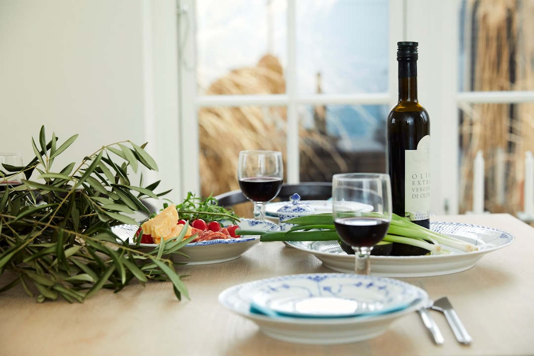 Traditional Portuguese Cheese & DOP Olive Oil Gift Pack