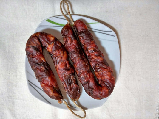 Chouriço mourisco tradicional português fumado em carvalho.