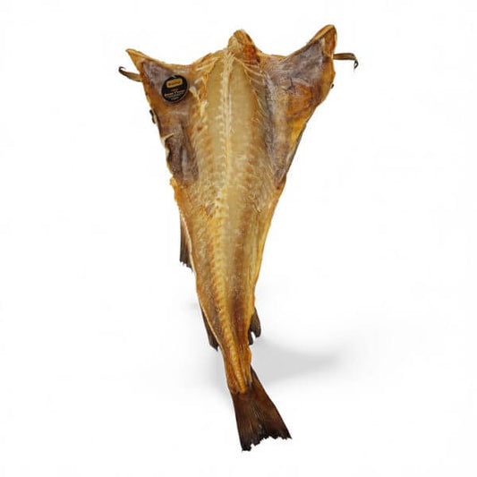 Bacalhau especial cura amarela premium com textura firme e sabor intenso.