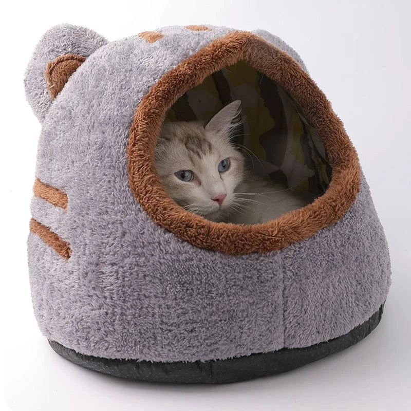 Winter Deep Sleep Comfort Cat Bed Bear Head Shape
