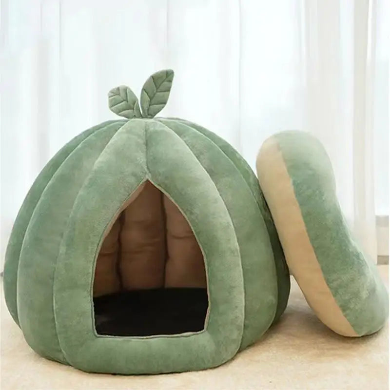 Pumpkin Shape Cat Bed - Warm Cozy Winter Pet House