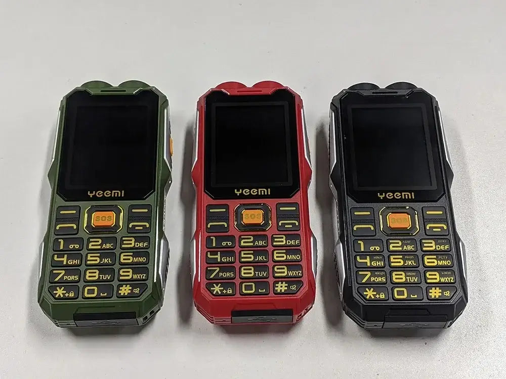 YEEMI Q8 GSM 2G Rugged Phone Big Battery Dual Flashlight 2.4inches HD Screen Dual SIM - Loja Manuel Coelho
