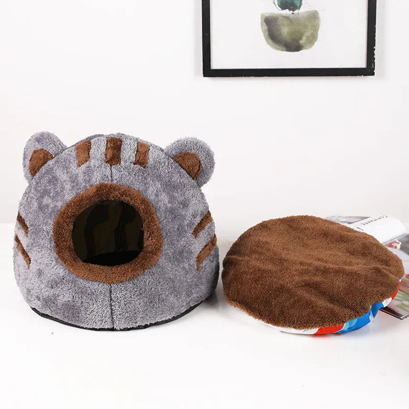 Winter Deep Sleep Comfort Cat Bed Bear Head Shape