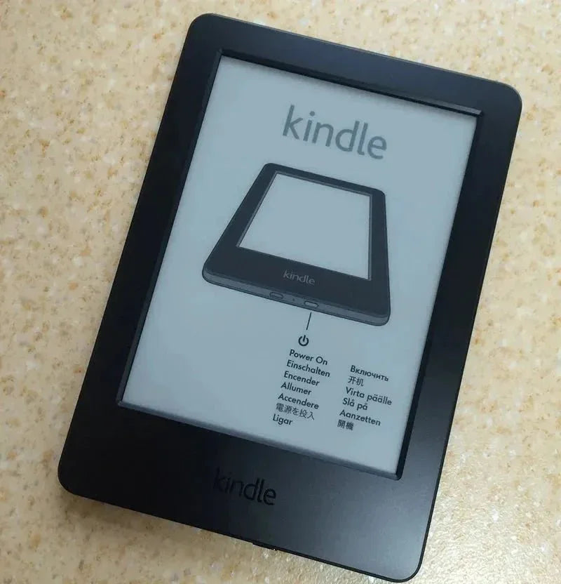 Kindle 8 E-Book Reader with Protective Cover - Loja Manuel Coelho | Loja Manuel Coelho