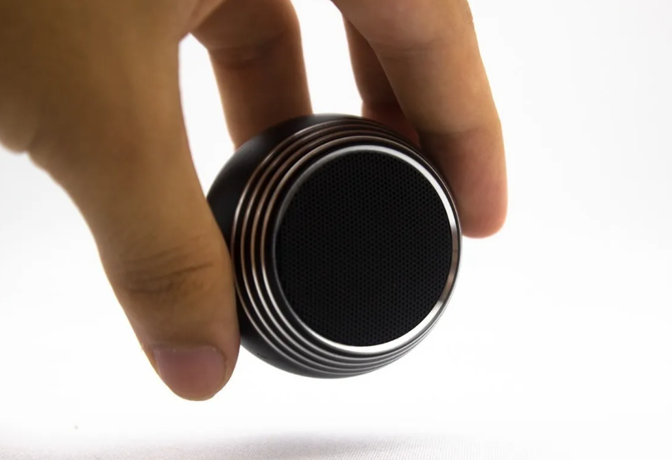 Altofalante Bluetooth M9 Mini - Portátil, Compacto e com Som Potente